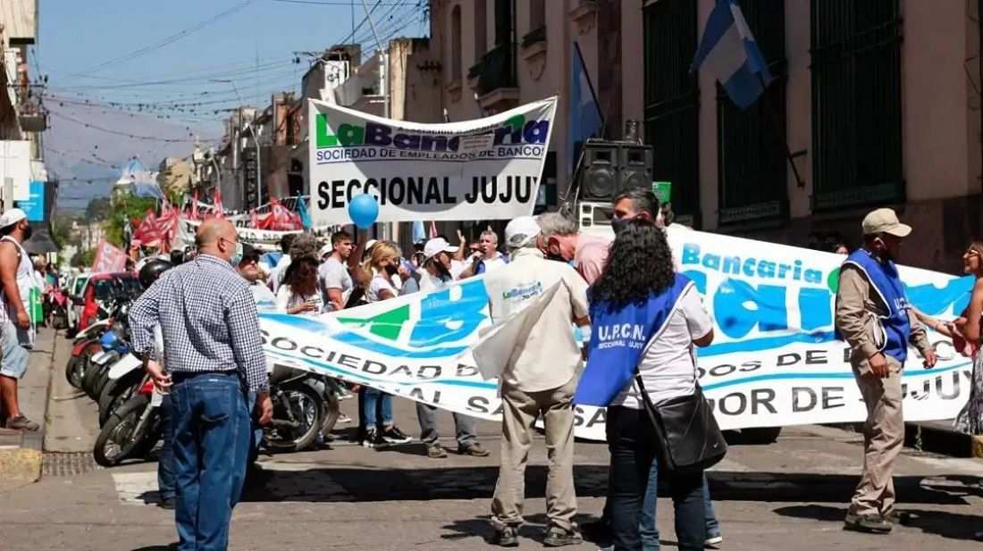 Tras la represión contra trabajadores del Banco de Desarrollo, otra vez paro bancario en Jujuy