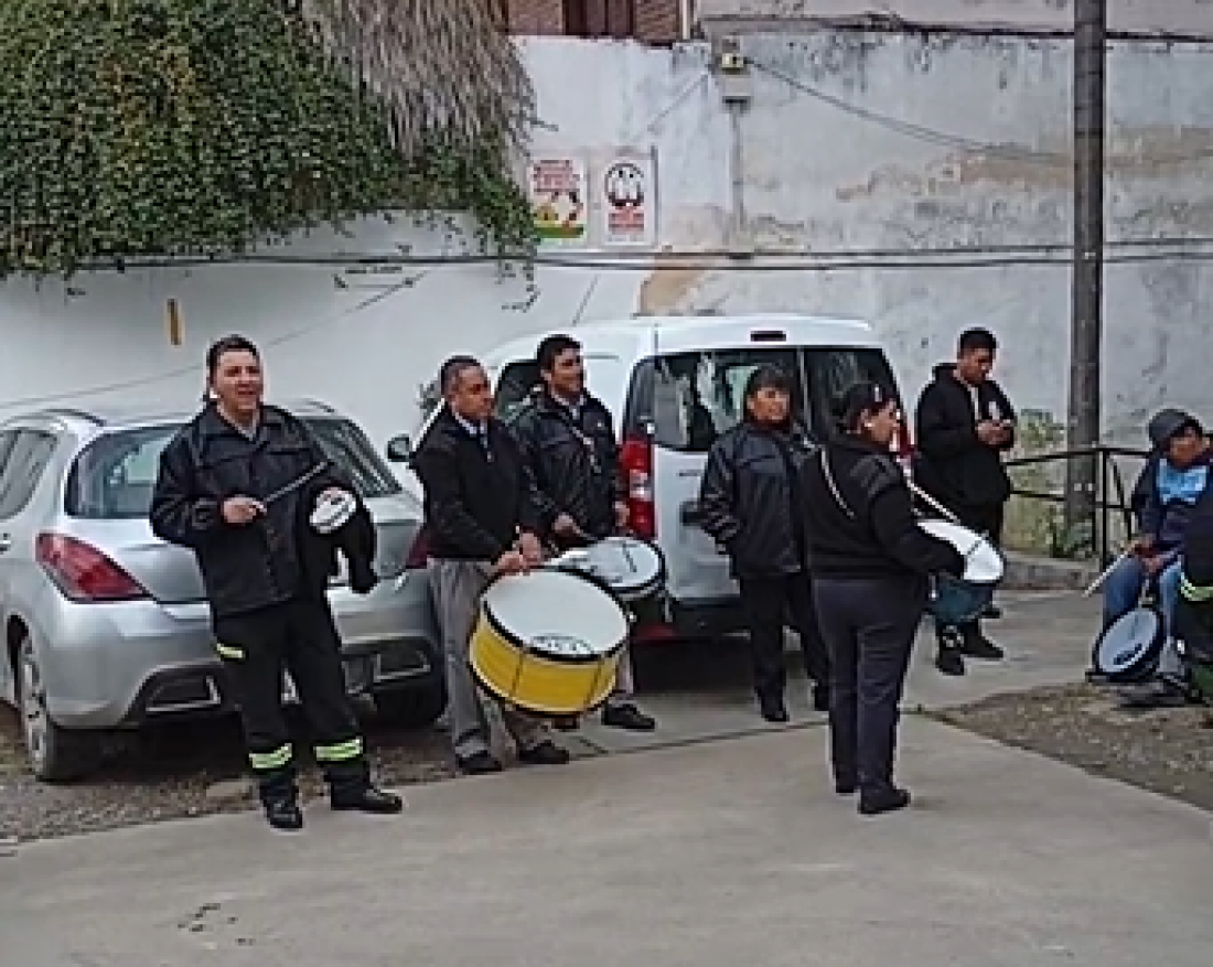 Trabajadores de la Dirección de Tránsito marchan al Concejo Deliberante, reclaman mejora en los adicionales