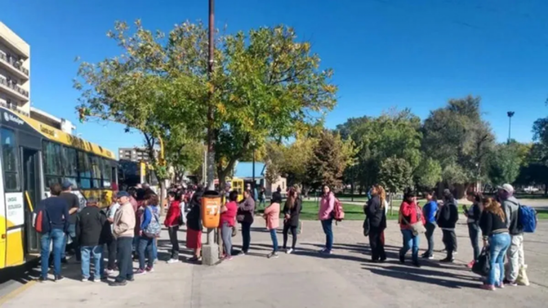 El radicalismo apunta a modificar la ley de Superación Progresiva del estado de Emergencia del Transporte