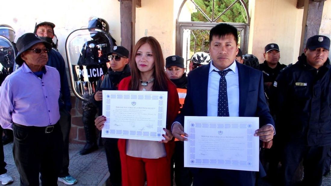 Vergüenza quiaqueña, impidieron a dos concejales electos asumir su banca