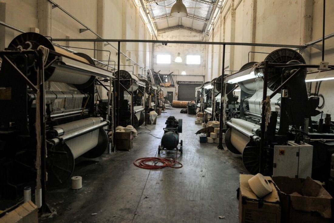 Industricidio: cierra una empresa por hora en la Argentina libertaria