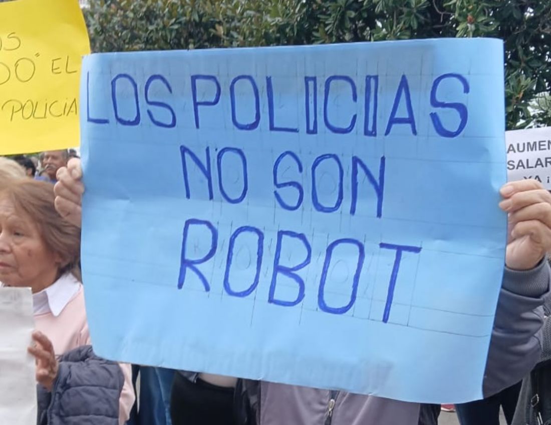 Policías exigen un aumento del 50% o advierten medidas de fuerza