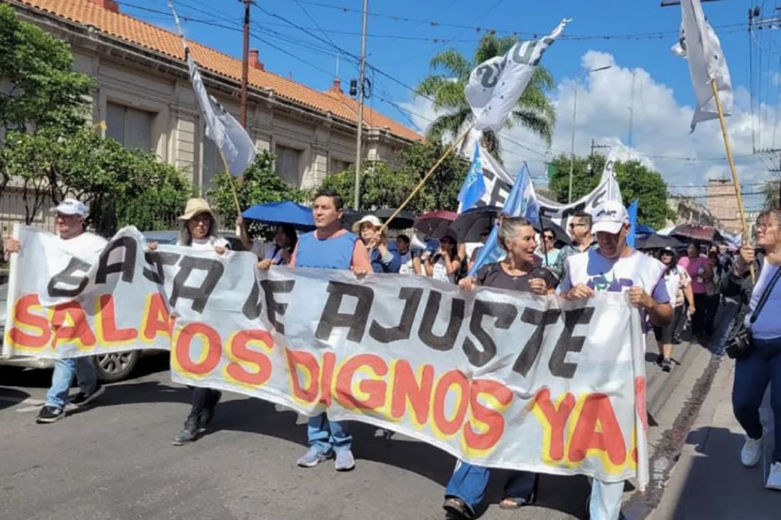 Escala el conflicto salarial en la provincia, paro de docentes, estatales y municipales
