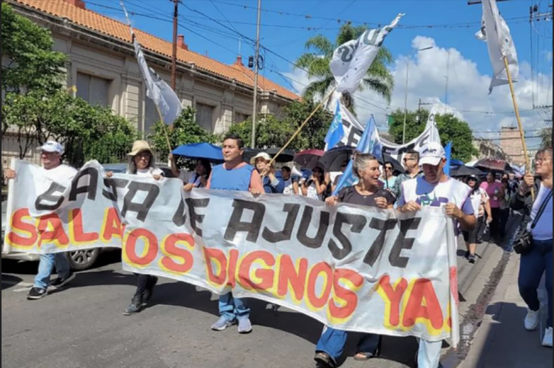 El gobierno promete salarios en noviembre por encima del millón, todavía por debajo de la canasta familiar