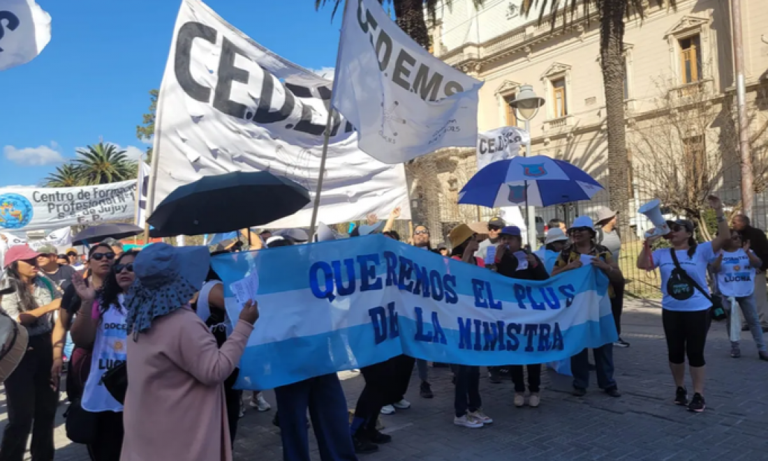 Paro y descuento: docentes reclamarán la devolución frente a la Dirección General de Administración