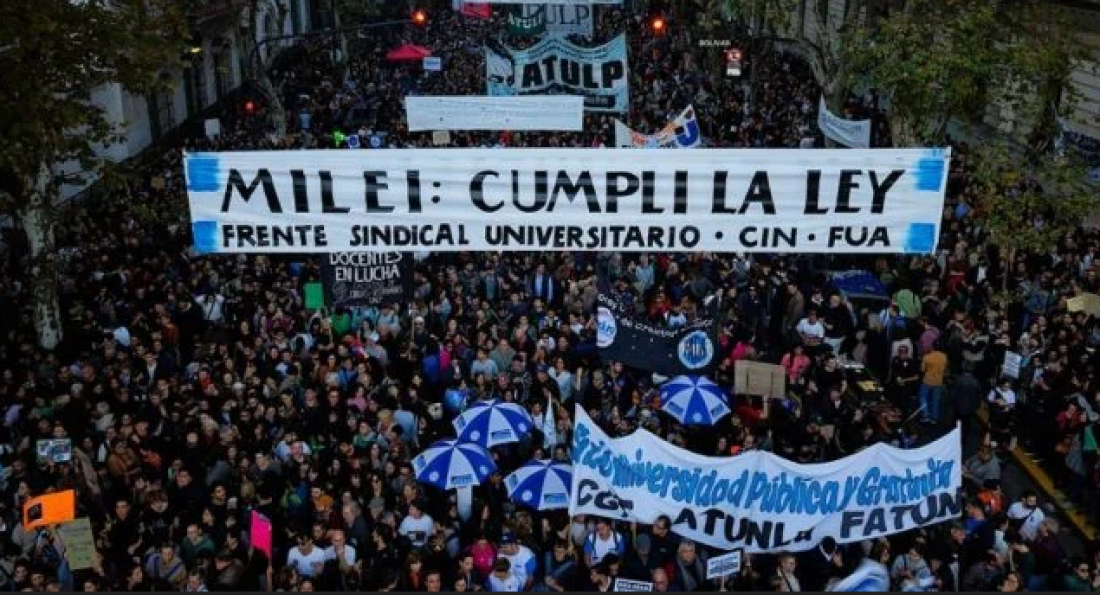 El gobierno libertario dio marcha atrás con la Ley de Tierras para salvar el mega DNU 70